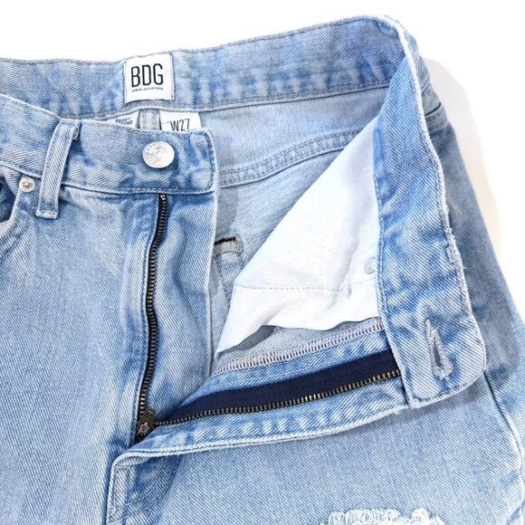 URBAN OUTFITTERS BDG Baggy Boyfriend High Rise Destroyed Jeans 90s Light Wash 27 - Picture 9 of 12